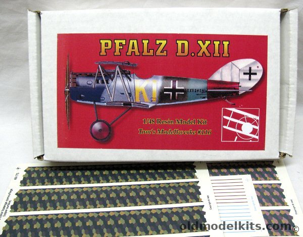 Toms Modelworks 1/48 Pfalz D-XXI (DXXI) - With AeroMaster Lozenge + Stripe Decals (3 Sheets), 116 plastic model kit